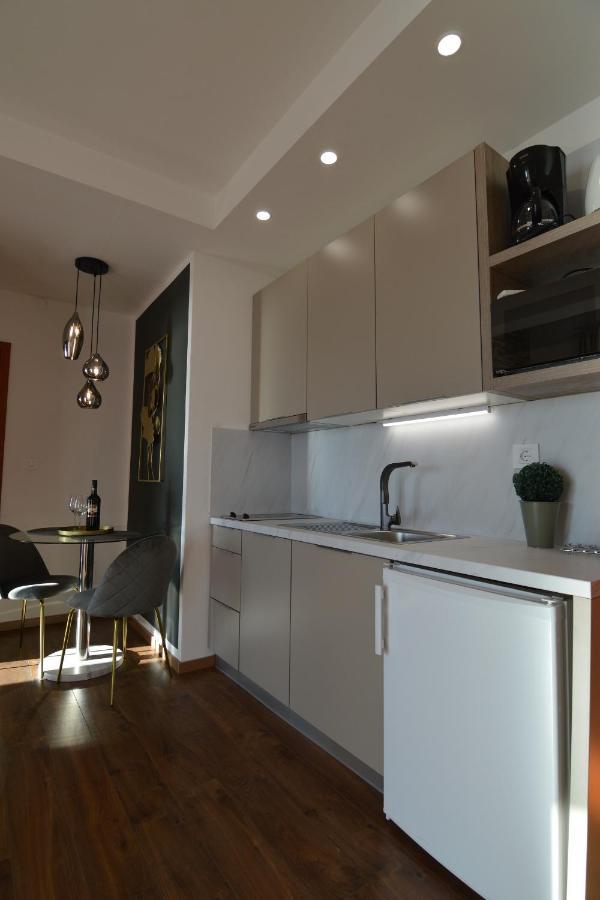 Apartments By The Sea Starigrad, Paklenica - 16421 Екстериор снимка