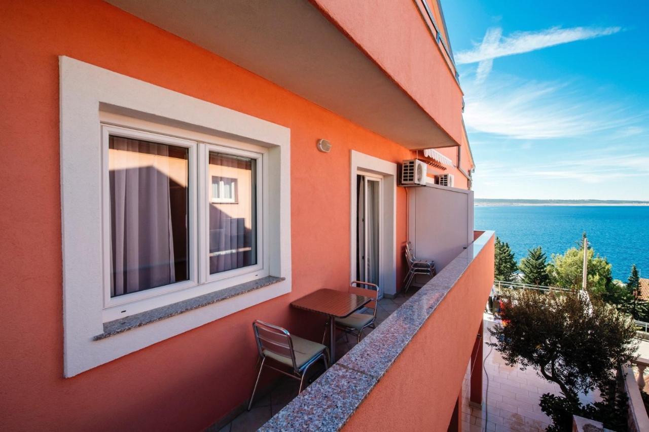 Apartments By The Sea Starigrad, Paklenica - 16421 Екстериор снимка