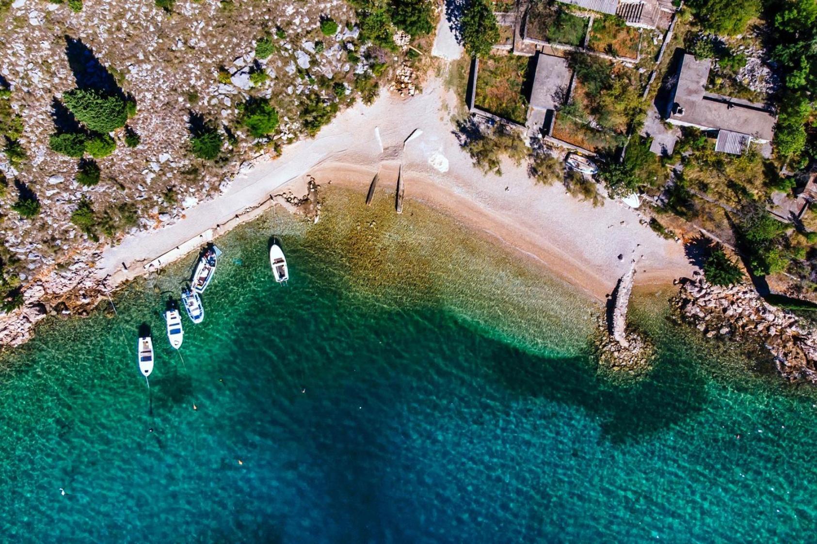 Apartments By The Sea Starigrad, Paklenica - 16421 Екстериор снимка