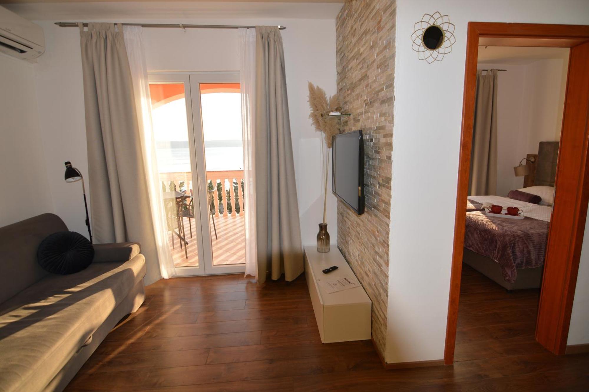 Apartments By The Sea Starigrad, Paklenica - 16421 Стая снимка