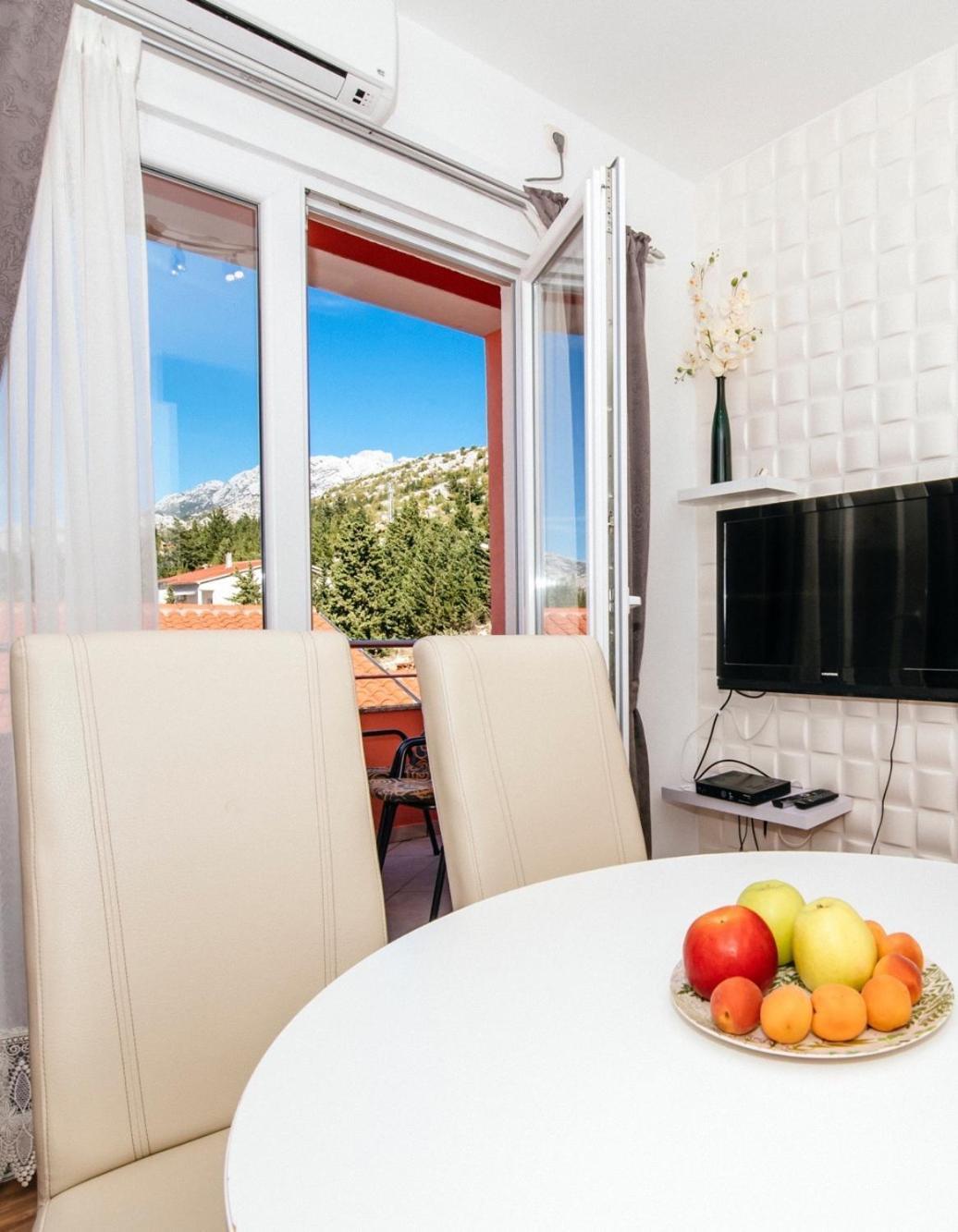 Apartments By The Sea Starigrad, Paklenica - 16421 Стая снимка